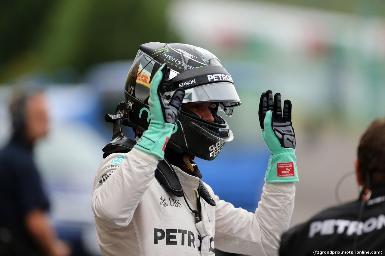 GP GIAPPONE, 08.10.2016 - Qualifiche, Nico Rosberg (GER) Mercedes AMG F1 W07 Hybrid pole position