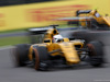 GP GIAPPONE, 08.10.2016 - Free Practice 3, Kevin Magnussen (DEN) Renault Sport F1 Team RS16 e Jolyon Palmer (GBR) Renault Sport F1 Team RS16