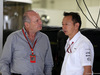 GP GIAPPONE, 08.10.2016 - Qualifiche, Ron Dennis (GBR) McLaren Executive Chairman e Yusuke Hasegawa (JPN) Head of Honda F1 Programme