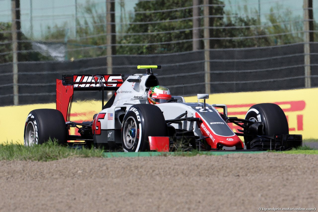 GP GIAPPONE, 07.10.2016 - Prove Libere 1, Esteban Gutierrez (MEX) Haas F1 Team VF-16