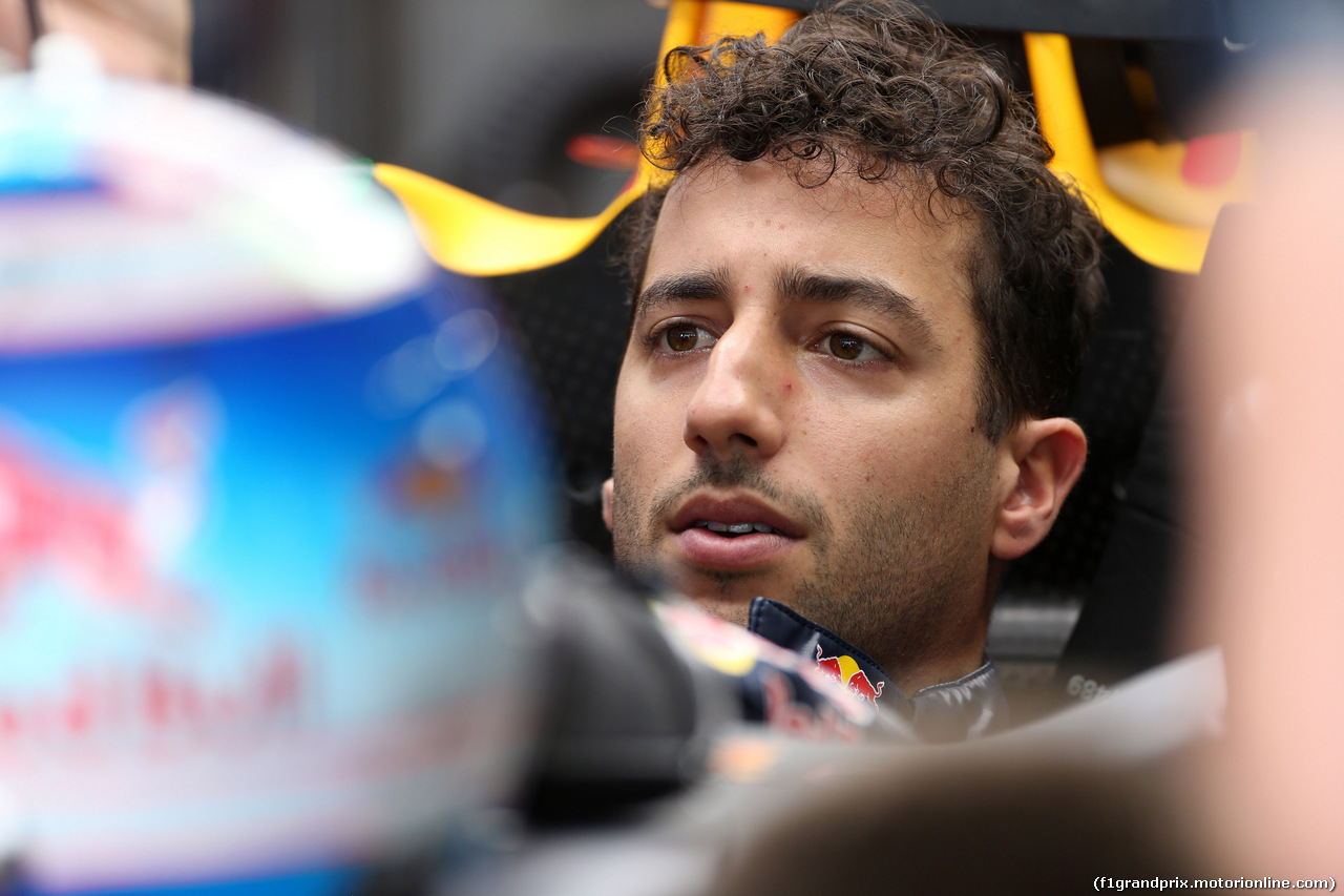 GP GIAPPONE, 07.10.2016 - Prove Libere 1, Daniel Ricciardo (AUS) Red Bull Racing RB12