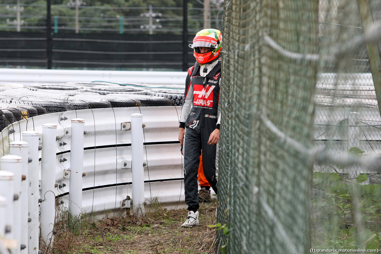 GP GIAPPONE, 07.10.2016 - Prove Libere 2, Esteban Gutierrez (MEX) Haas F1 Team VF-16