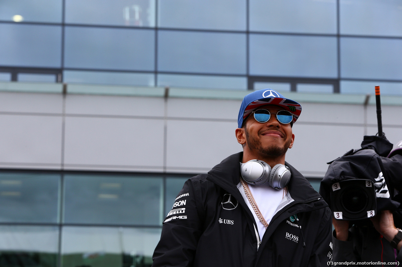 GP GRAN BRETAGNA, 10.07.2016 - Lewis Hamilton (GBR) Mercedes AMG F1 W07 Hybrid