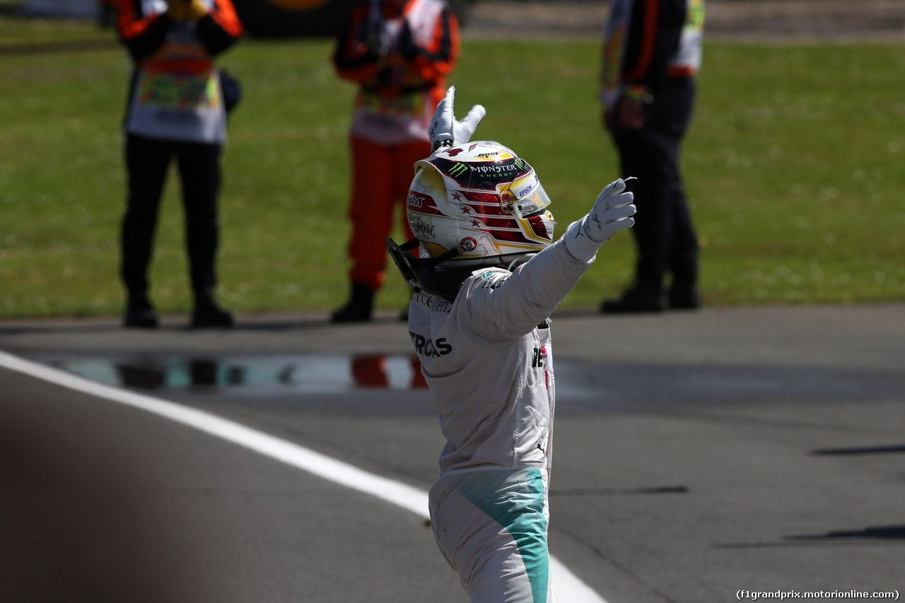 GP GRAN BRETAGNA, 10.07.2016 - Gara, Lewis Hamilton (GBR) Mercedes AMG F1 W07 Hybrid vincitore
