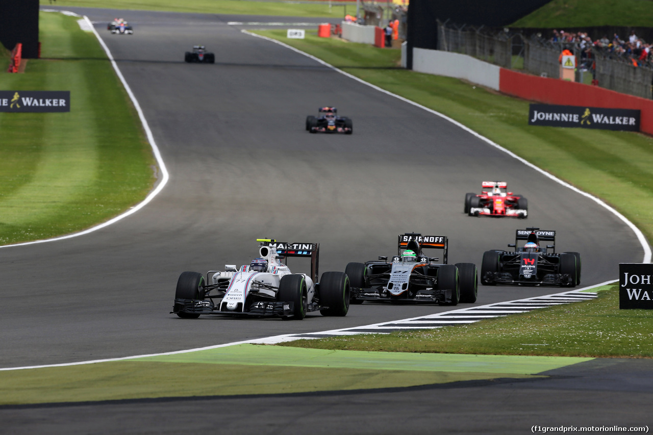 GP GRAN BRETAGNA, 10.07.2016 - Gara, Valtteri Bottas (FIN) Williams FW38 e Nico Hulkenberg (GER) Sahara Force India F1 VJM09
