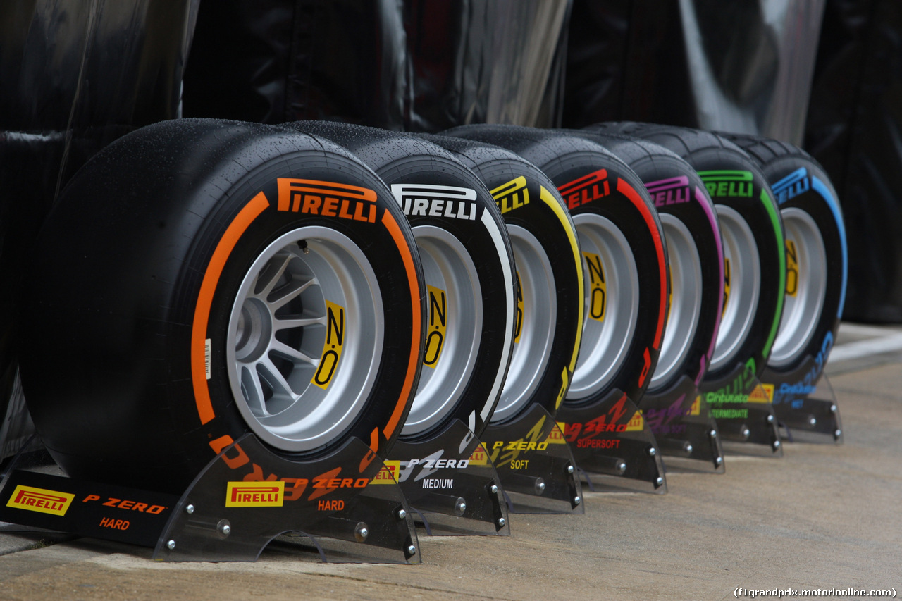 GP GRAN BRETAGNA, 09.07.2016 - Prove Libere 3, Pirelli Tyres e OZ Wheels