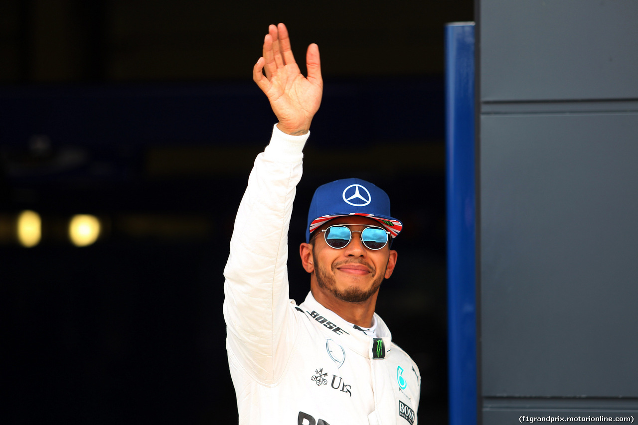 GP GRAN BRETAGNA, 09.07.2016 - Qualifiche, Lewis Hamilton (GBR) Mercedes AMG F1 W07 Hybrid pole position