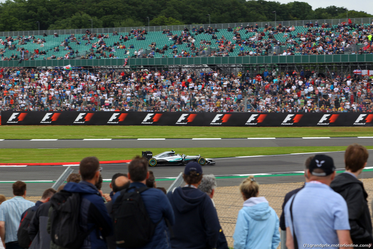 GP GRAN BRETAGNA, 09.07.2016 - Qualifiche, Nico Rosberg (GER) Mercedes AMG F1 W07 Hybrid