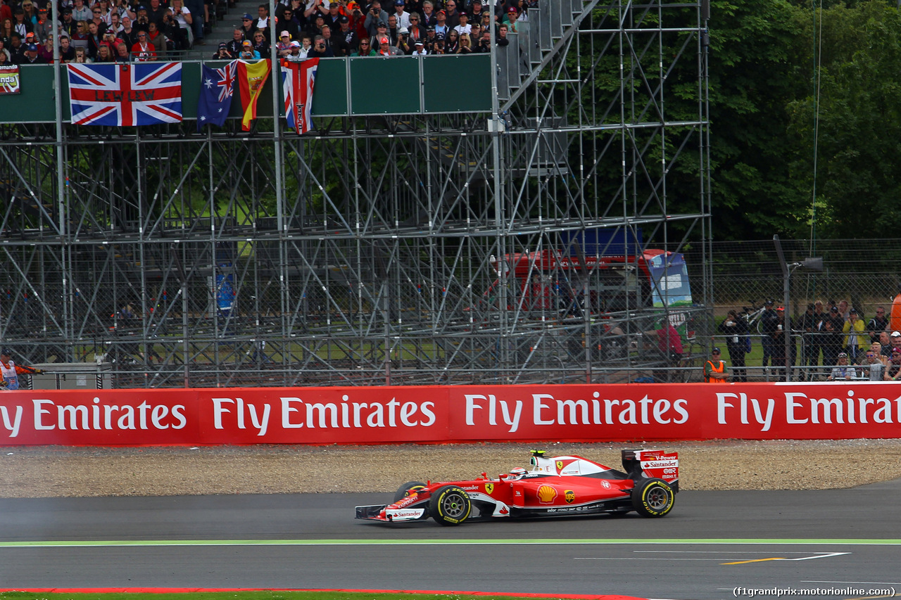 GP GRAN BRETAGNA, 09.07.2016 - Qualifiche, Kimi Raikkonen (FIN) Ferrari SF16-H spins