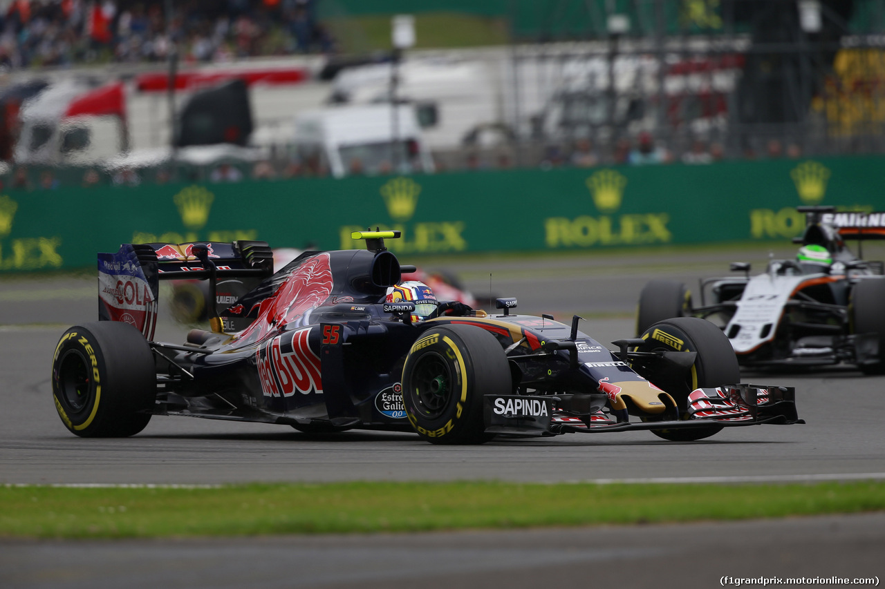 GP GRAN BRETAGNA, 09.07.2016 - Qualifiche, Carlos Sainz Jr (ESP) Scuderia Toro Rosso STR11 e Nico Hulkenberg (GER) Sahara Force India F1 VJM09