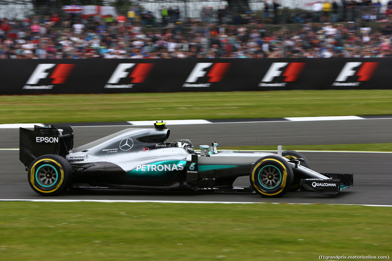 GP GRAN BRETAGNA, 09.07.2016 - Qualifiche, Nico Rosberg (GER) Mercedes AMG F1 W07 Hybrid