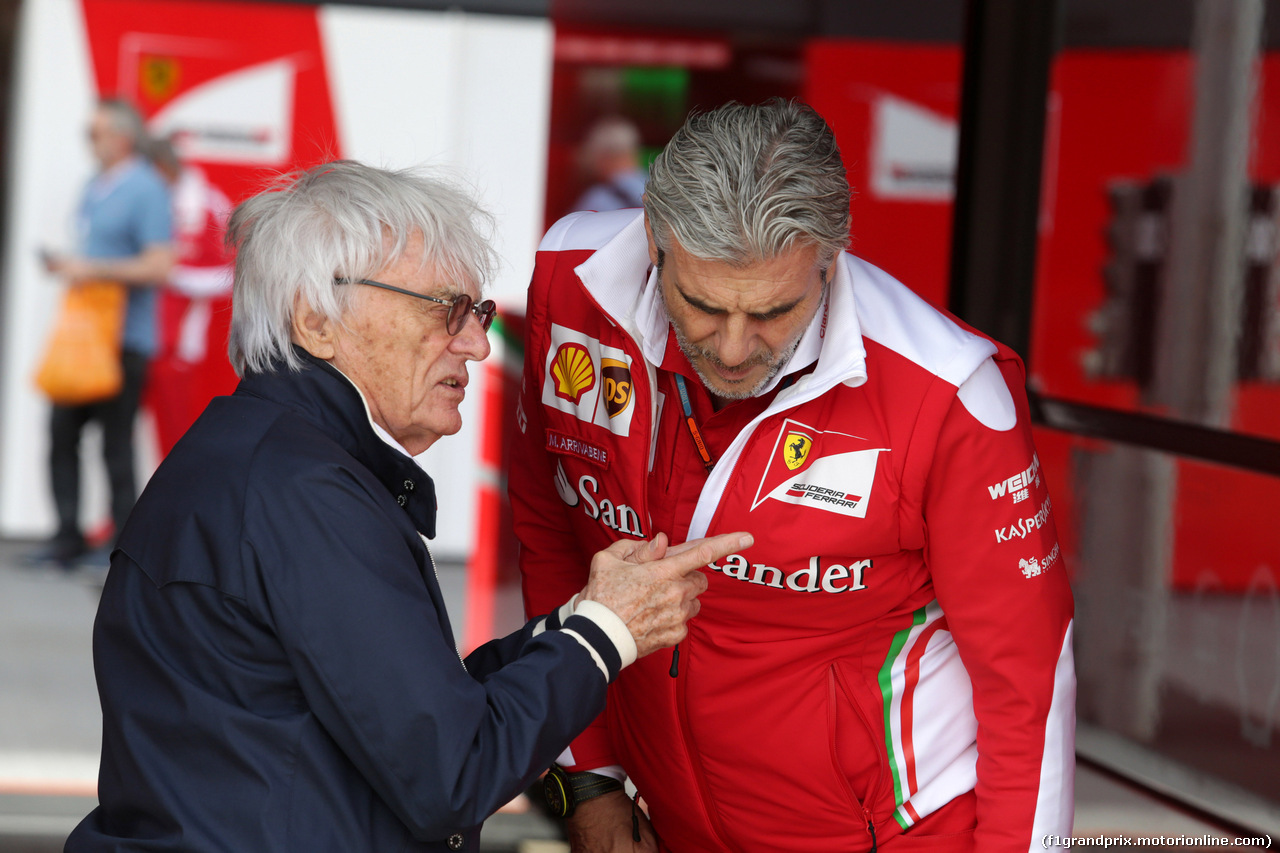 GP GRAN BRETAGNA, 09.07.2016 - Maurizio Arrivabene (ITA) Ferrari Team Principal e Bernie Ecclestone (GBR), President e CEO of FOM