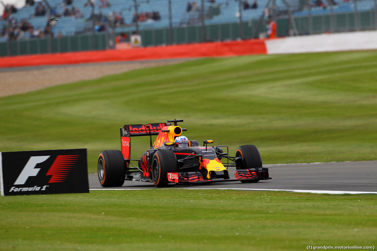 GP GRAN BRETAGNA, 08.07.2016 - Prove Libere 1, Daniel Ricciardo (AUS) Red Bull Racing RB12