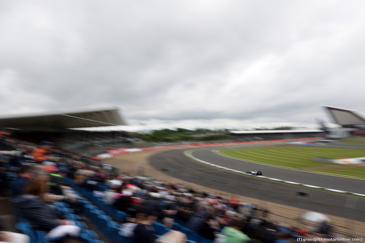 GP GRAN BRETAGNA, 08.07.2016 - Prove Libere 1, Lewis Hamilton (GBR) Mercedes AMG F1 W07 Hybrid