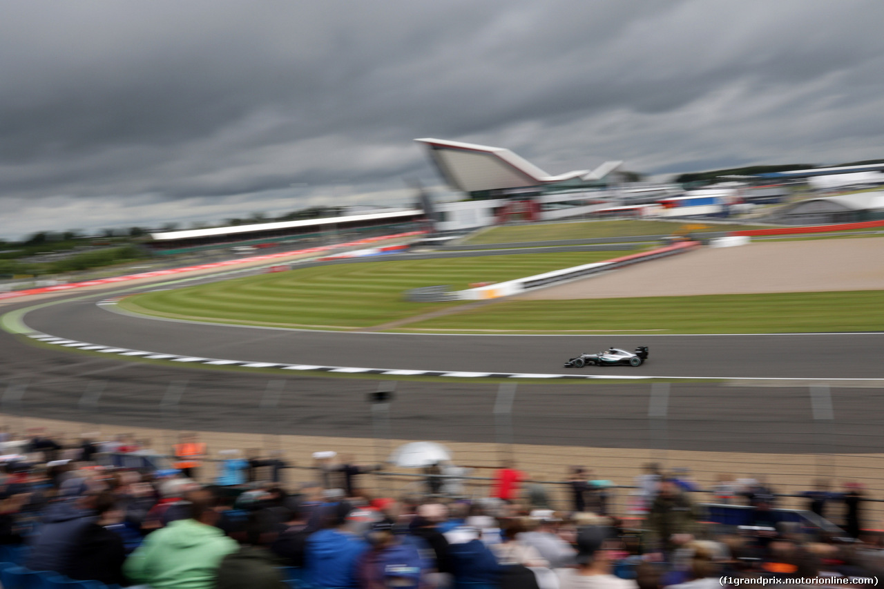 GP GRAN BRETAGNA, 08.07.2016 - Prove Libere 1, Lewis Hamilton (GBR) Mercedes AMG F1 W07 Hybrid