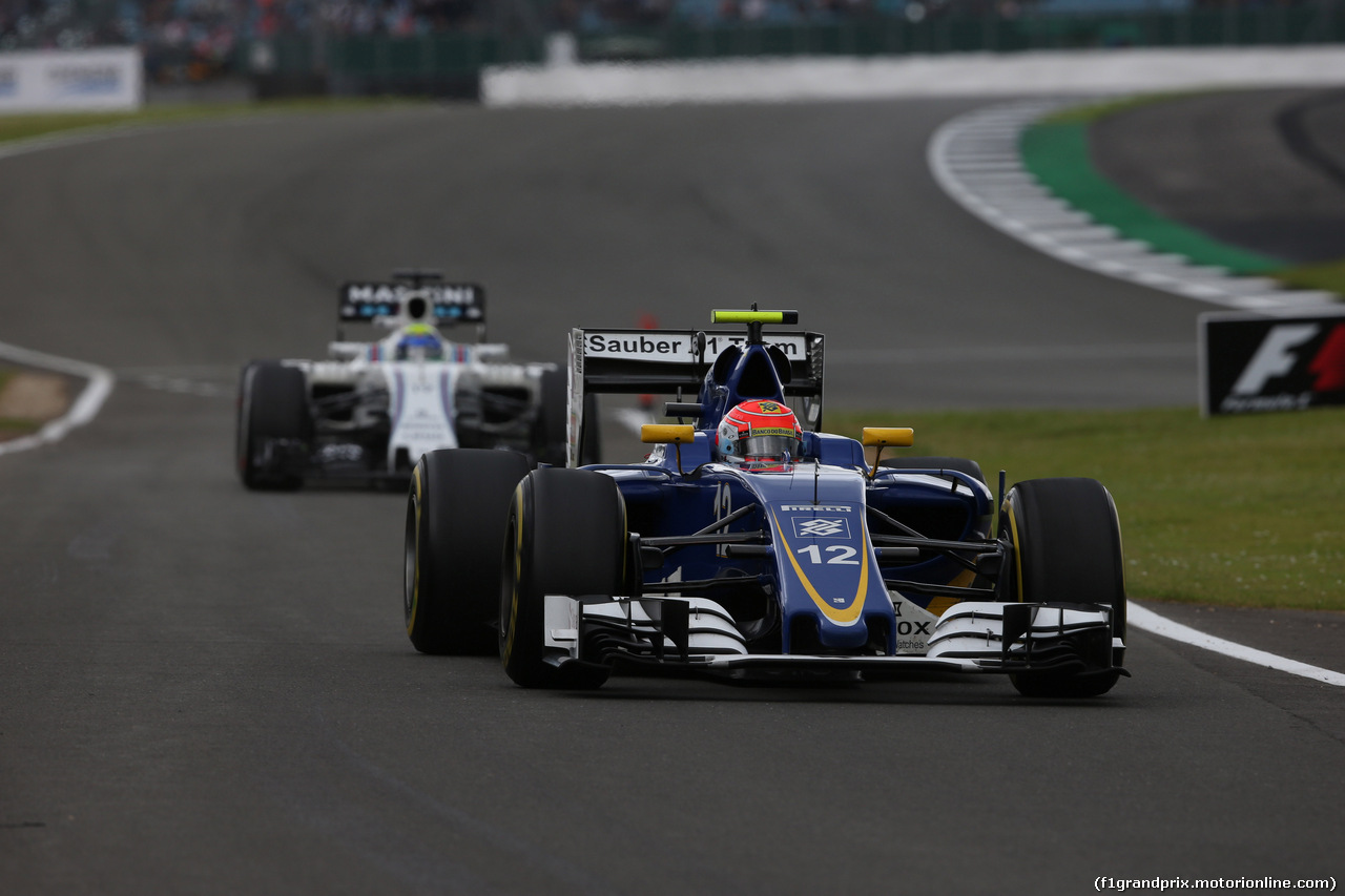 GP GRAN BRETAGNA, 08.07.2016 - Prove Libere 1, Felipe Nasr (BRA) Sauber C34 davanti a Felipe Massa (BRA) Williams FW38