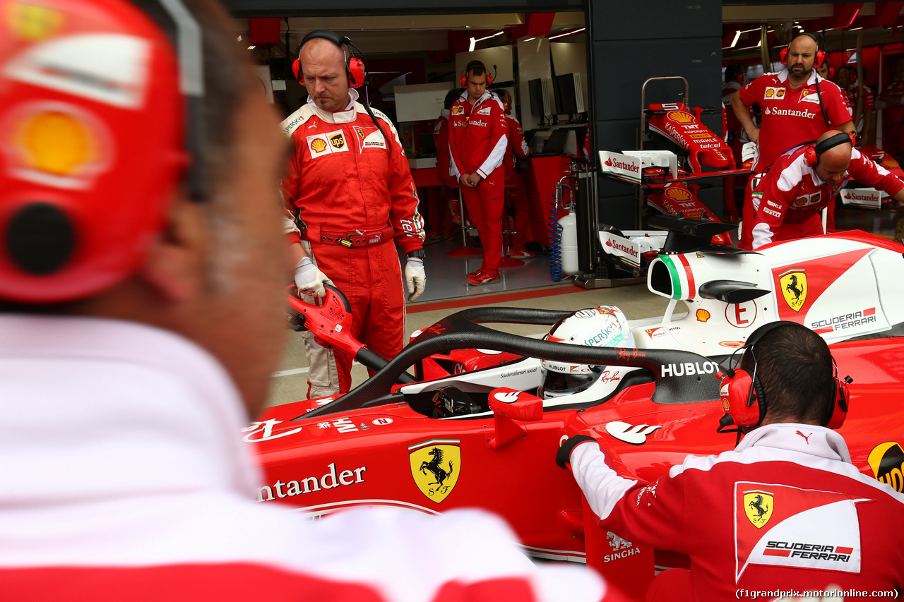 GP GRAN BRETAGNA, 08.07.2016 - Prove Libere 1, Sebastian Vettel (GER) Ferrari SF16-H with Halo cockpit cover.