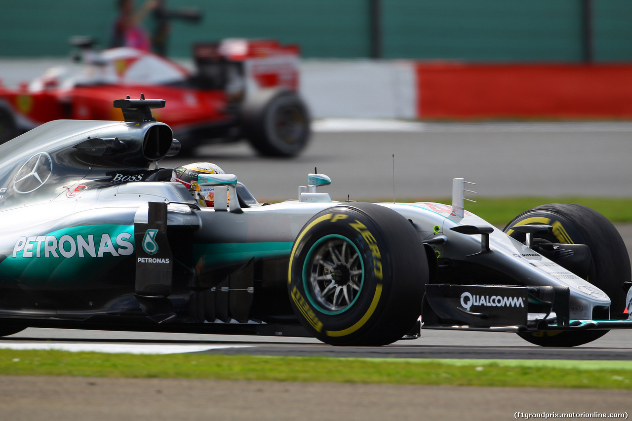GP GRAN BRETAGNA, 08.07.2016 - Prove Libere 2, Lewis Hamilton (GBR) Mercedes AMG F1 W07 Hybrid e Sebastian Vettel (GER) Ferrari SF16-H