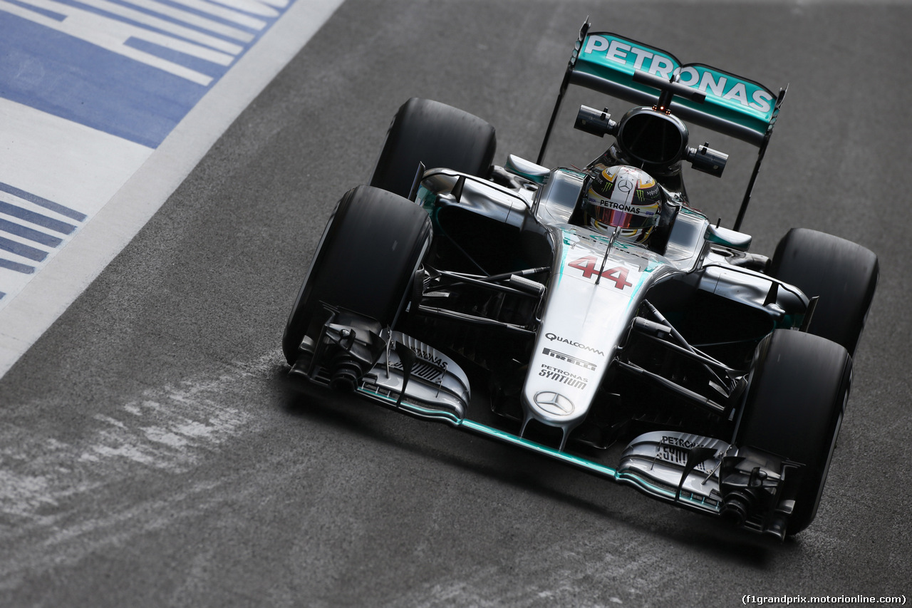 GP GRAN BRETAGNA, 08.07.2016 - Prove Libere 2, Lewis Hamilton (GBR) Mercedes AMG F1 W07 Hybrid