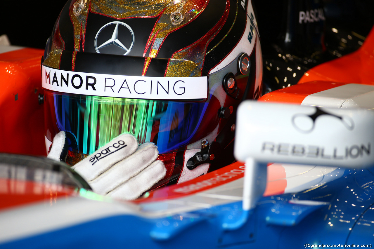 GP GRAN BRETAGNA, 08.07.2016 - Prove Libere 2, Pascal Wehrlein (GER) Manor Racing MRT05