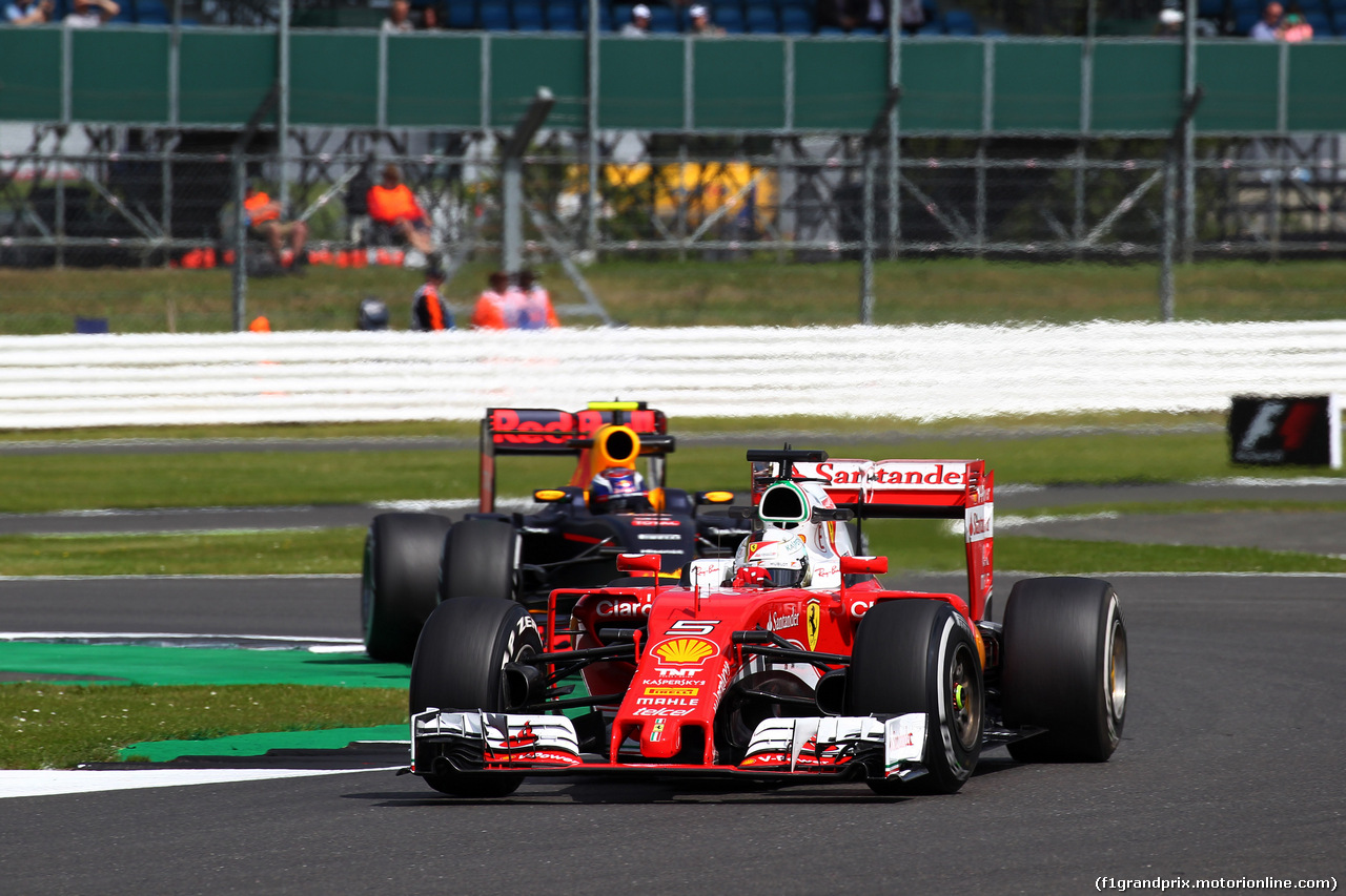 GP GRAN BRETAGNA, 08.07.2016 - Prove Libere 2, Sebastian Vettel (GER) Ferrari SF16-H e Max Verstappen (NED) Red Bull Racing RB12