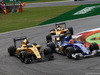 GP ITALIA, 04.09.2016 - Gara, Jolyon Palmer (GBR) Renault Sport F1 Team RS16 e Felipe Nasr (BRA) Sauber C34