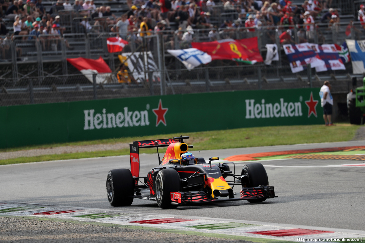 GP ITALIA, 03.09.2016 - Prove Libere 3, Daniel Ricciardo (AUS) Red Bull Racing RB12