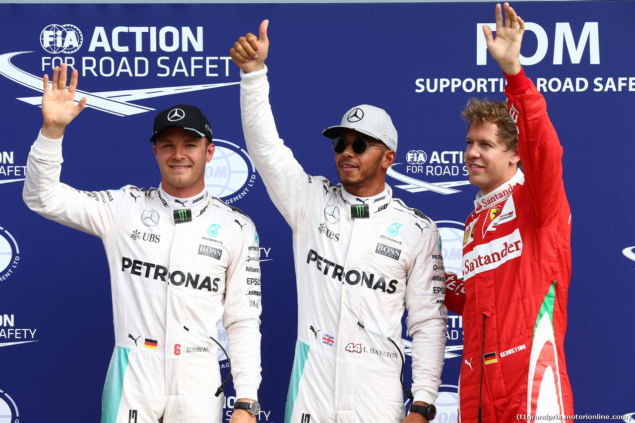 GP ITALIA, 03.09.2016 - Qualifiche, secondo Nico Rosberg (GER) Mercedes AMG F1 W07 Hybrid, Lewis Hamilton (GBR) Mercedes AMG F1 W07 Hybrid pole position e terzo Sebastian Vettel (GER) Ferrari SF16-H