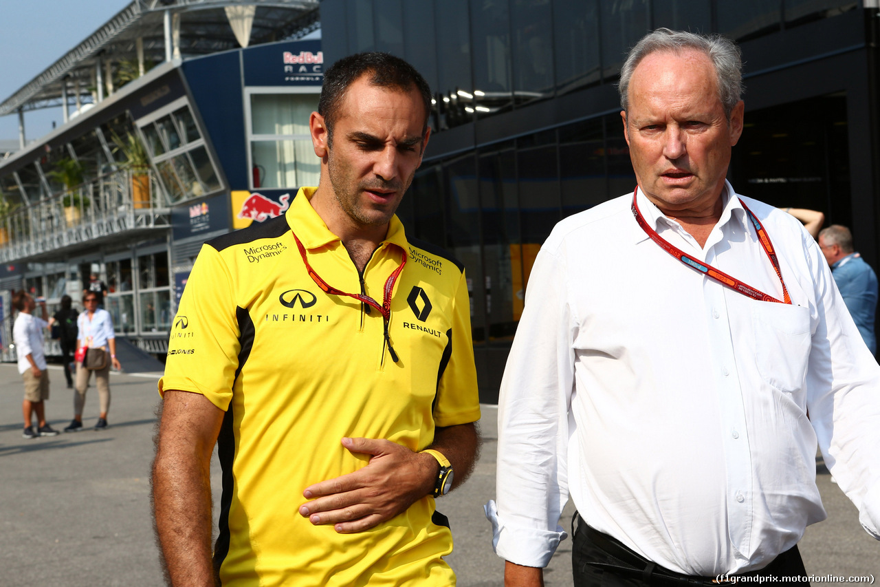 GP ITALIA, 03.09.2016 - Qualifiche, Cyril Abiteboul (FRA) Renault Sport F1 Managing Director e Jerome Stoll (FRA) Renault Sport F1 President