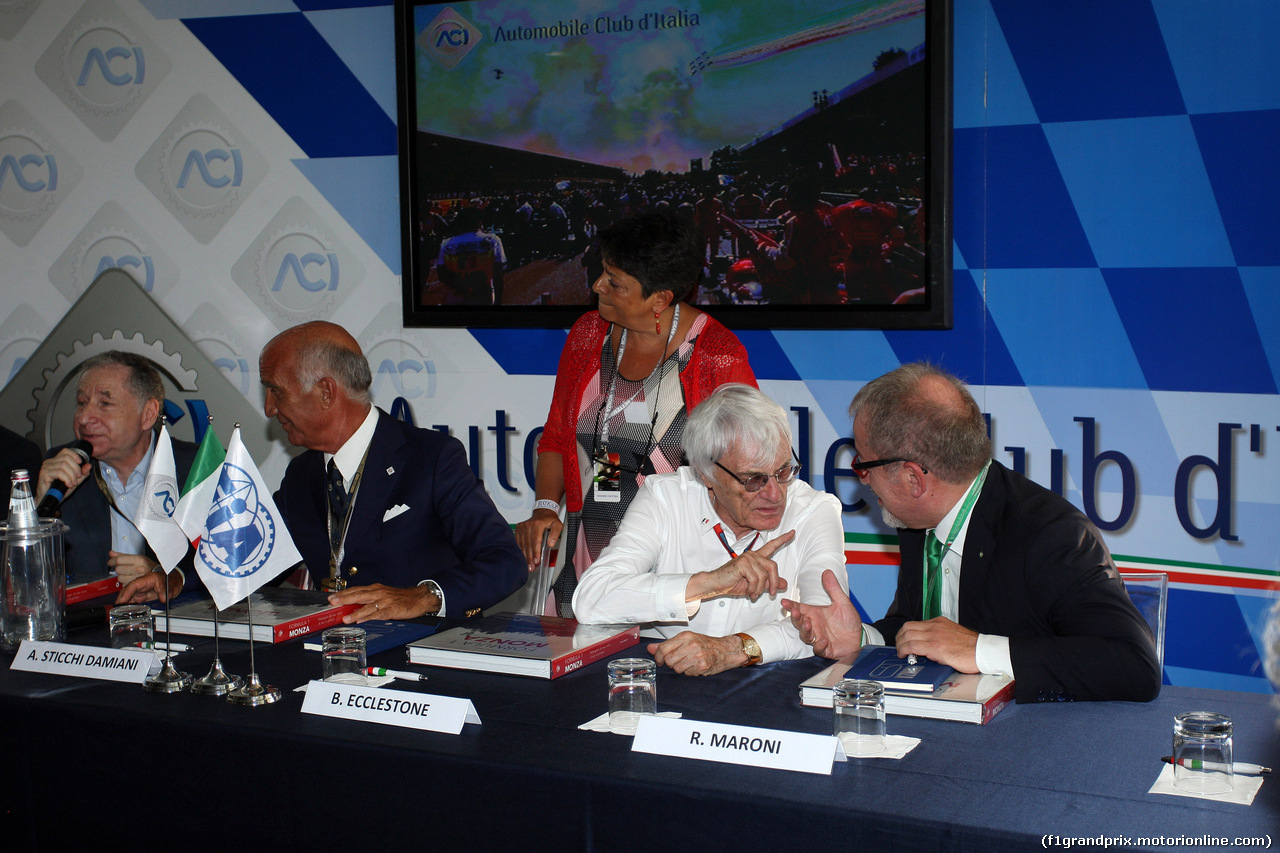 GP ITALIA, 02.09.2016 - Aci finalize Monza agreement with FOM, (L-R) Jean Todt (FRA), President FIA, Dr. Angelo Sticchi Damiani (ITA) Aci Csai President, Bernie Ecclestone (GBR), President e CEO of FOM e Roberto Maroni (ITA) Lombardia Region President