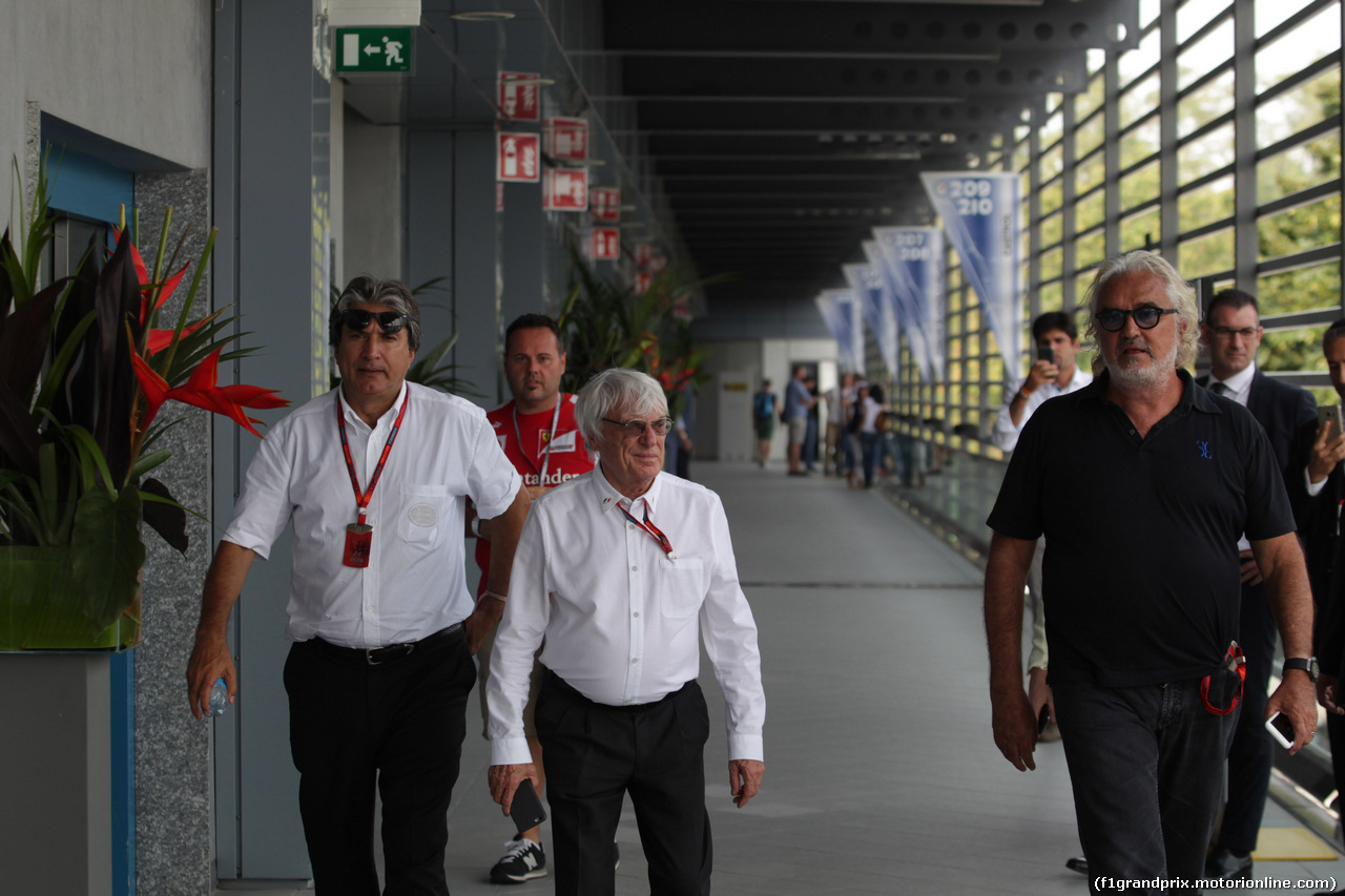 GP ITALIA, 02.09.2016 - (L-R) Pasquale Lattuneddu (ITA), FOM, Bernie Ecclestone (GBR), President e CEO of FOM e Flavio Briatore (ITA)