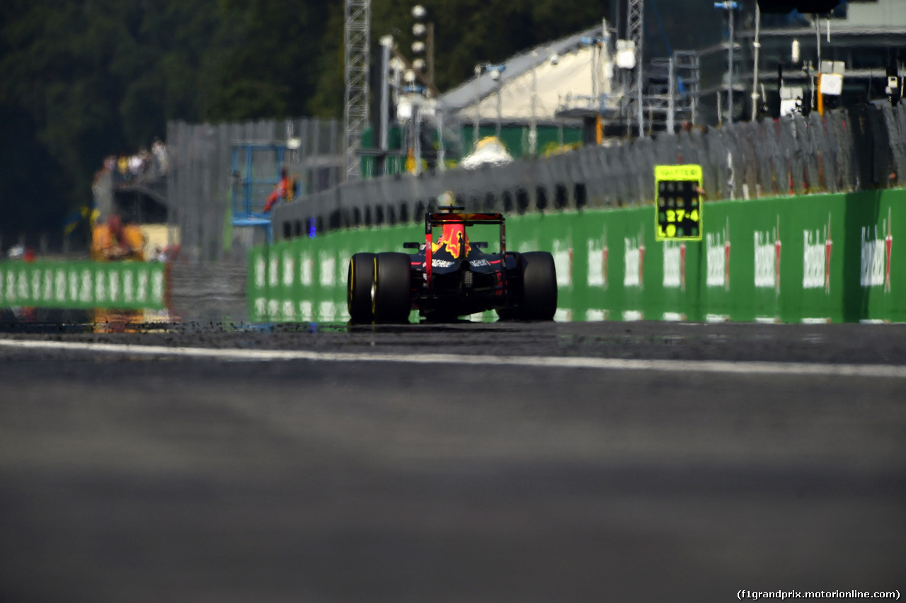 GP ITALIA, 02.09.2016 - Free Practice 2, Daniel Ricciardo (AUS) Red Bull Racing RB12