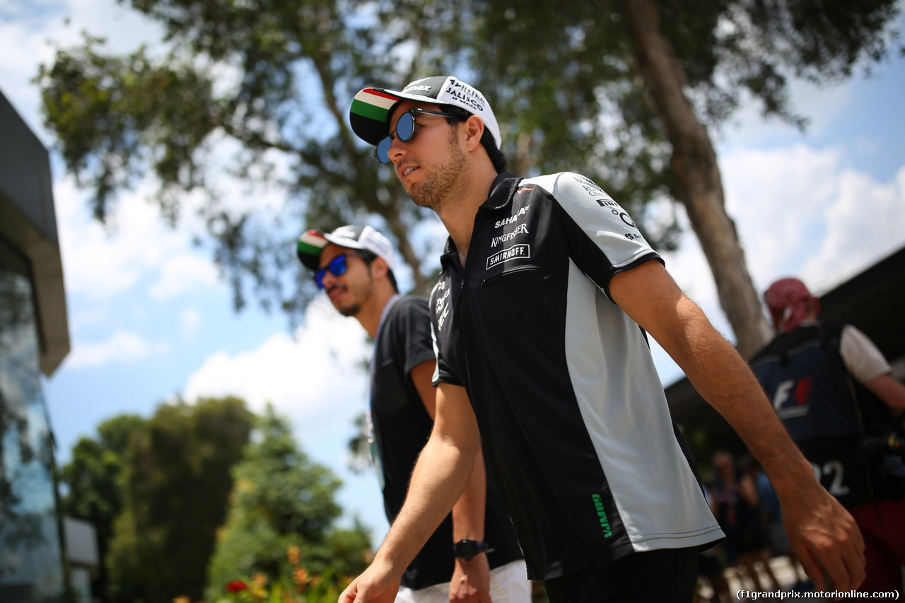 GP MALESIA, 02.10.2016 - Sergio Perez (MEX) Sahara Force India F1 VJM09