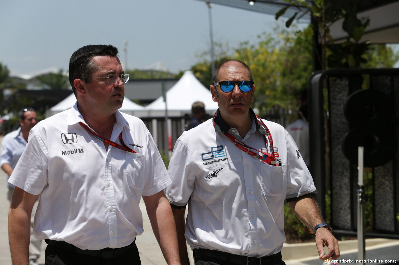 GP MALESIA, 02.10.2016 - Eric Boullier (FRA) McLaren Racing Director Bruno Michel (FRA) Gp2 Promoter