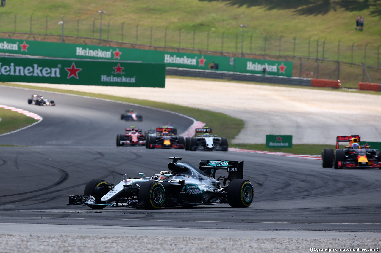 GP MALESIA, 02.10.2016 - Gara, Lewis Hamilton (GBR) Mercedes AMG F1 W07 Hybrid
