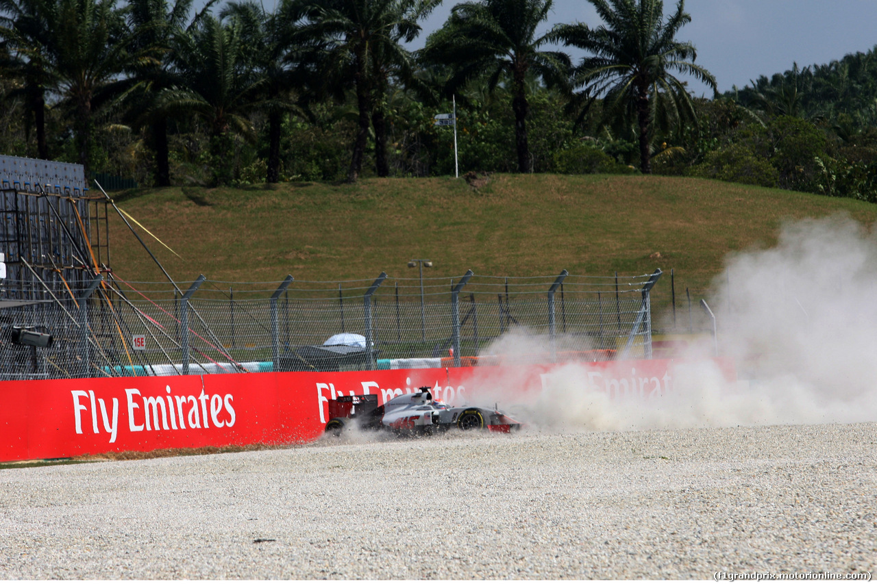 GP MALESIA, 02.10.2016 - Gara, Romain Grosjean (FRA) Haas F1 Team VF-16 retires from the race