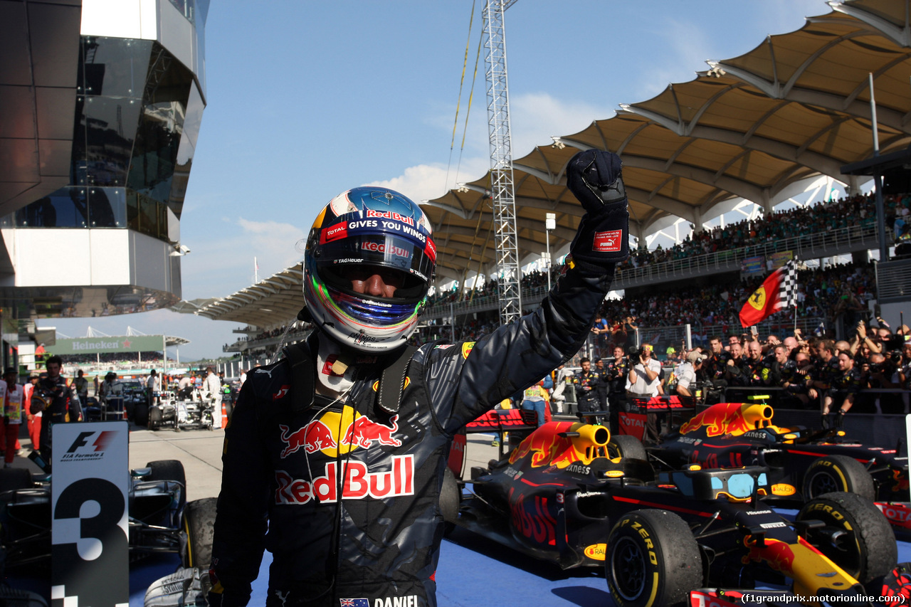GP MALESIA, 02.10.2016 - Gara, Daniel Ricciardo (AUS) Red Bull Racing RB12 vincitore