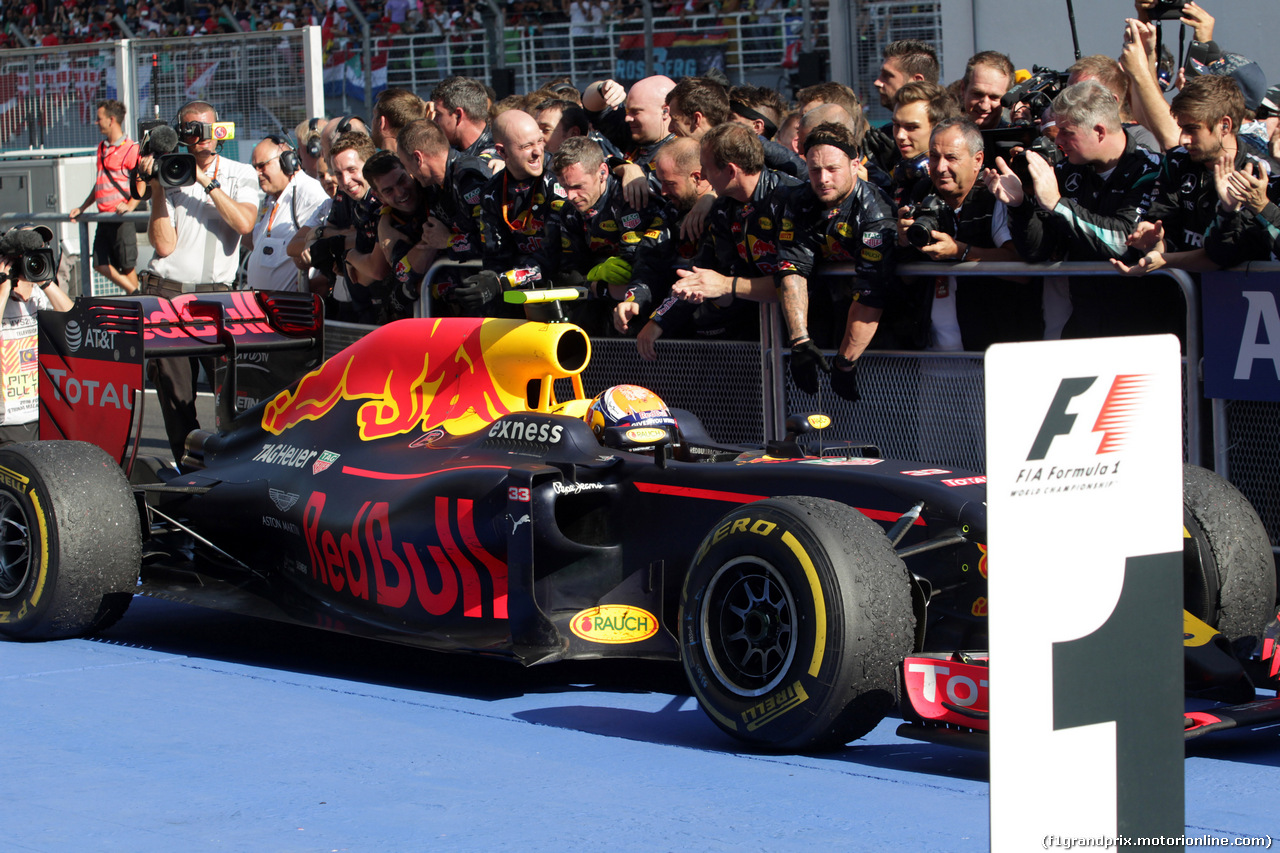 GP MALESIA, 02.10.2016 - Gara, secondo Max Verstappen (NED) Red Bull Racing RB12