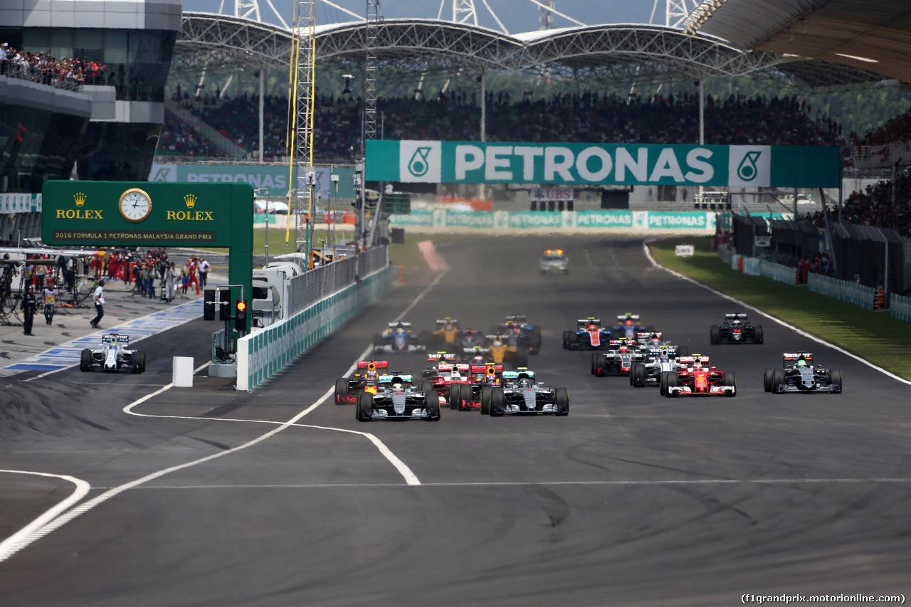 GP MALESIA, 02.10.2016 - Gara, Start of the race