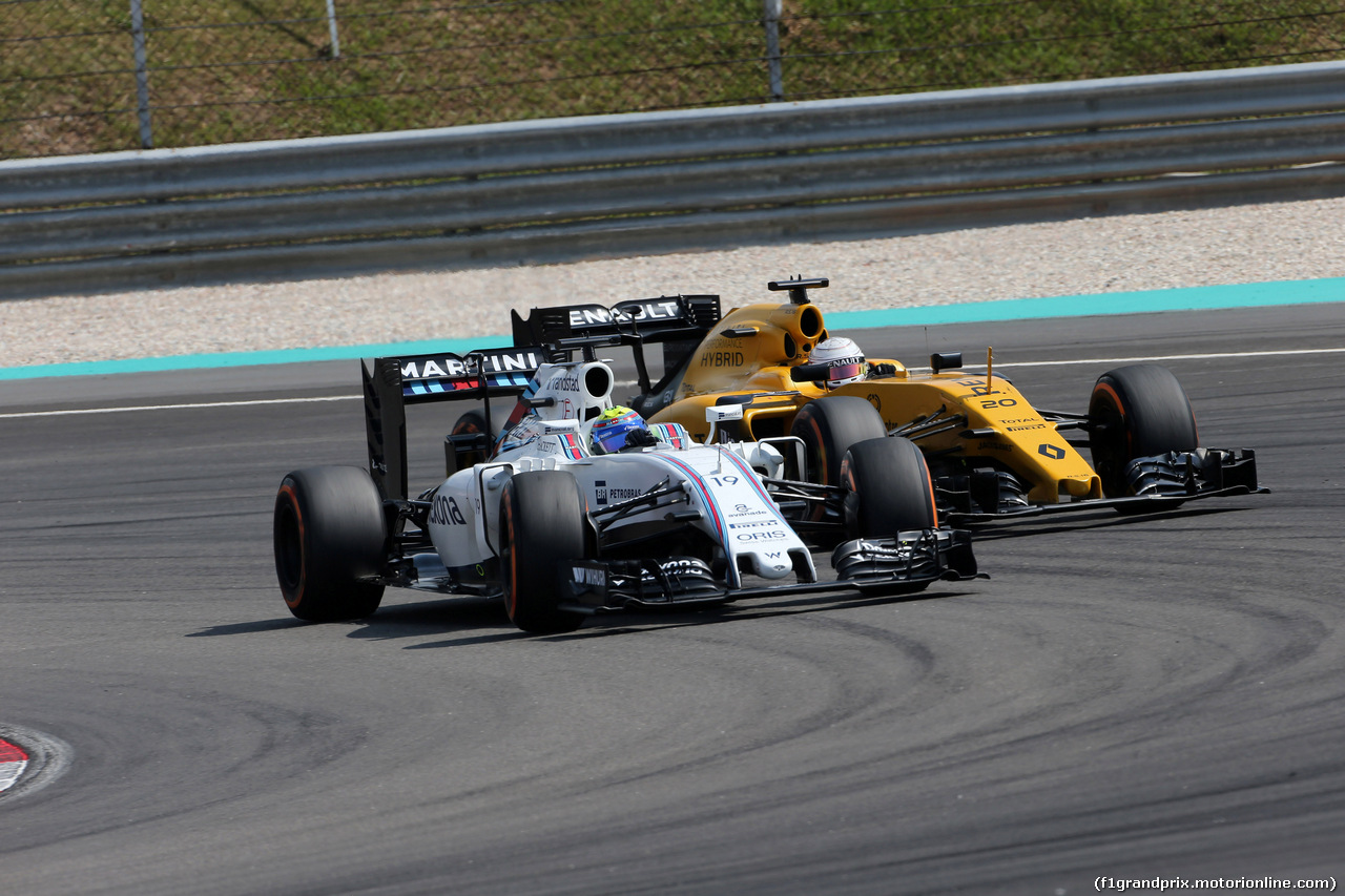 GP MALESIA, 02.10.2016 - Gara, Felipe Massa (BRA) Williams FW38 e Kevin Magnussen (DEN) Renault Sport F1 Team RS16