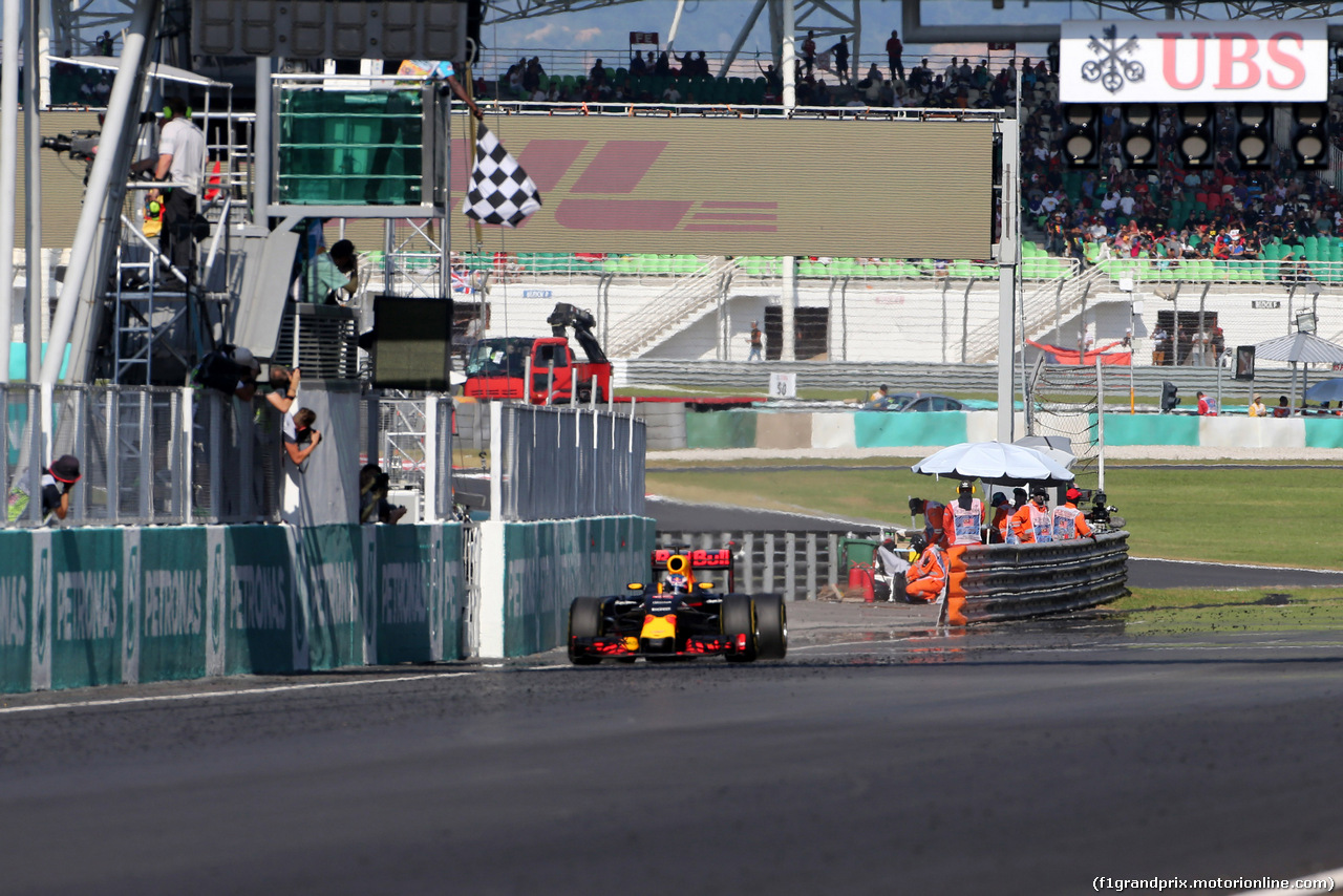 GP MALESIA, 02.10.2016 - Gara, Daniel Ricciardo (AUS) Red Bull Racing RB12 vincitore