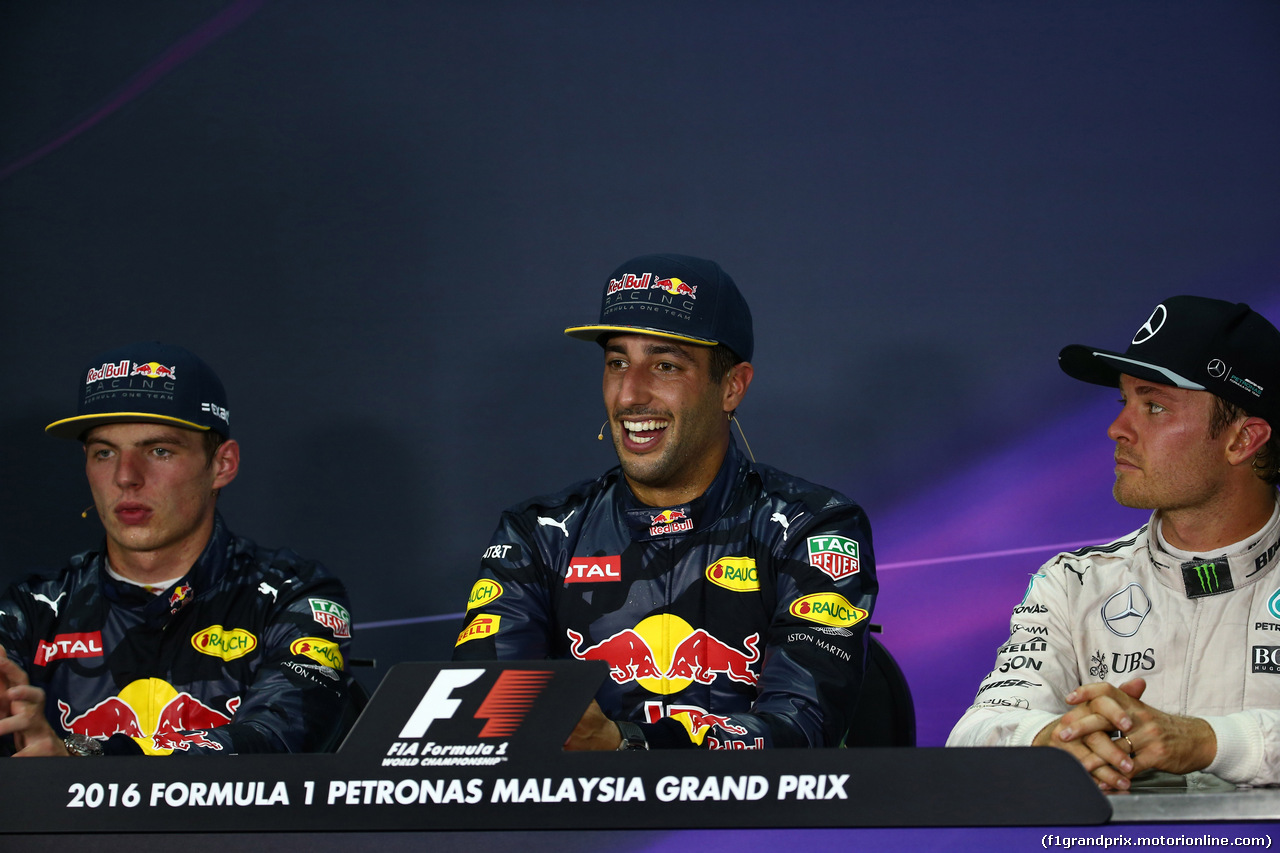 GP MALESIA, 02.10.2016 - Gara, Conferenza Stampa, Max Verstappen (NED) Red Bull Racing RB12, Daniel Ricciardo (AUS) Red Bull Racing RB12 e Nico Rosberg (GER) Mercedes AMG F1 W07 Hybrid