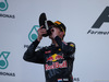 GP MALESIA, 02.10.2016 - Gara, secondo Max Verstappen (NED) Red Bull Racing RB12 drinks champagne with the shoe with Daniel Ricciardo (AUS) Red Bull Racing RB12