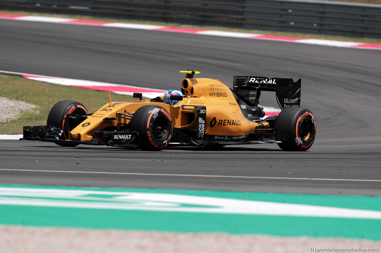 GP MALESIA, 30.09.2016 - Prove Libere 2, Jolyon Palmer (GBR) Renault Sport F1 Team RS16