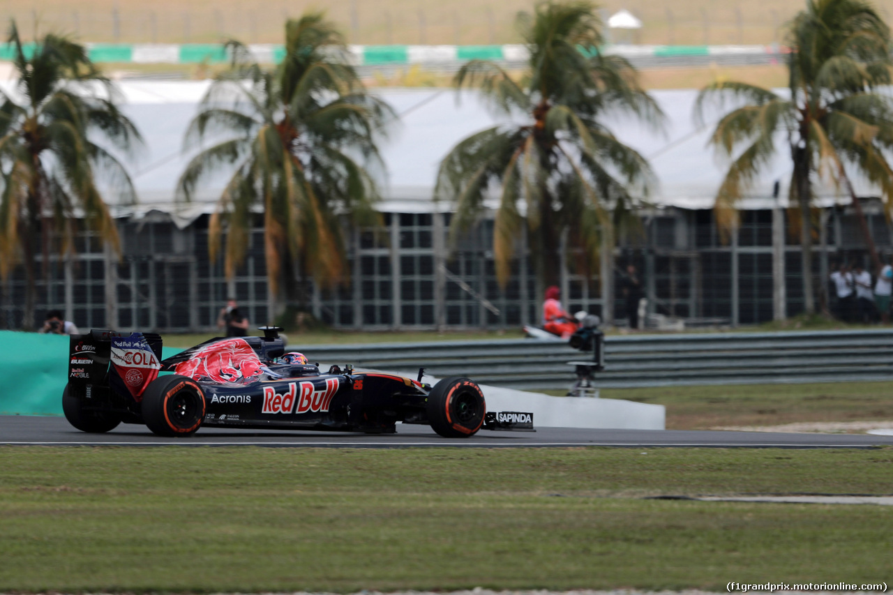 GP MALESIA, 30.09.2016 - Prove Libere 2, Daniil Kvyat (RUS) Scuderia Toro Rosso STR11