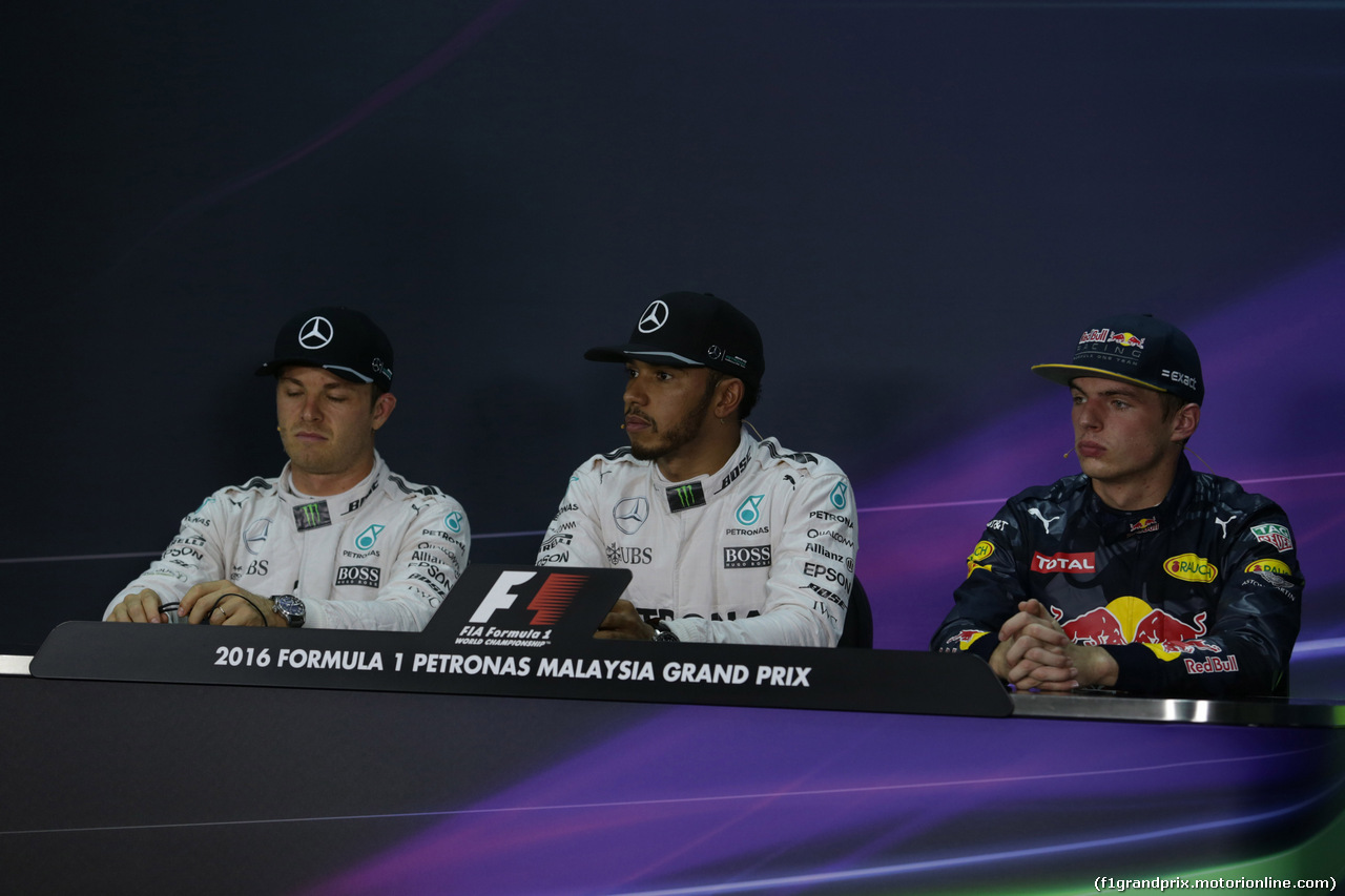GP MALESIA, 01.10.2016 - Qualifiche, Conferenza Stampa, Nico Rosberg (GER) Mercedes AMG F1 W07 Hybrid, Lewis Hamilton (GBR) Mercedes AMG F1 W07 Hybrid e Max Verstappen (NED) Red Bull Racing RB12