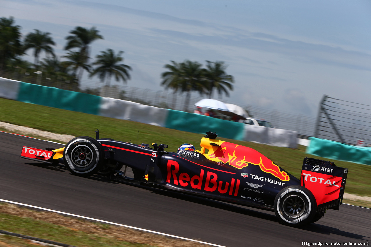 GP MALESIA, 30.09.2016 - Prove Libere 1, Daniel Ricciardo (AUS) Red Bull Racing RB12