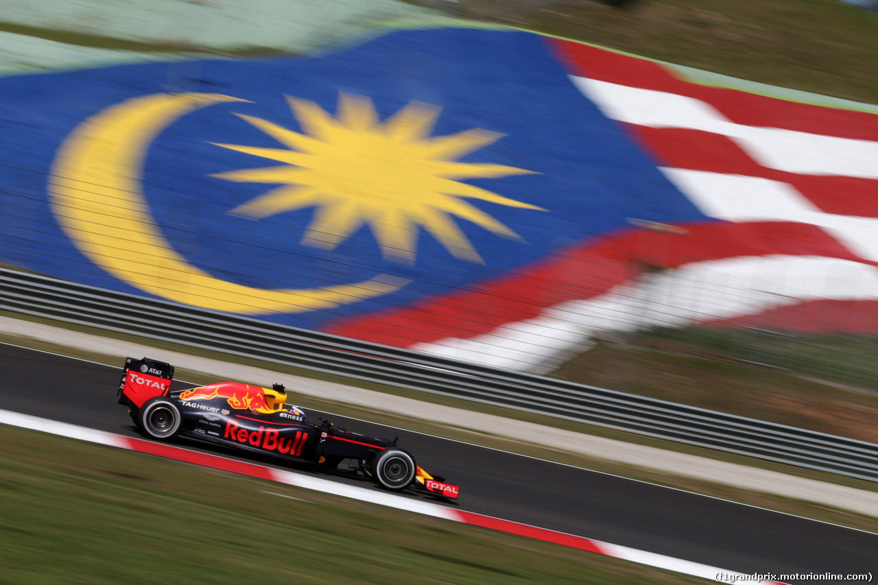 GP MALESIA, 30.09.2016 - Prove Libere 1, Daniel Ricciardo (AUS) Red Bull Racing RB12