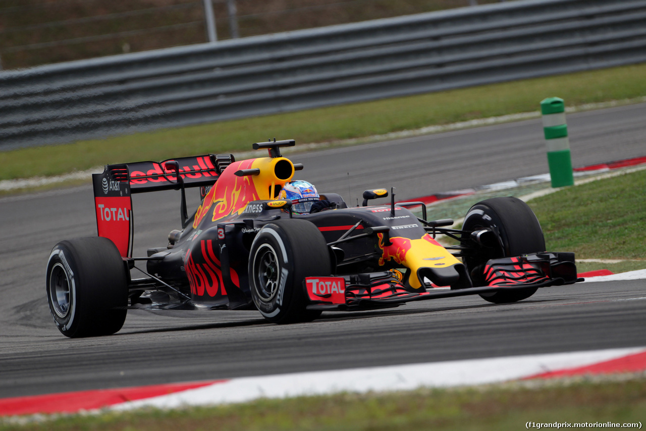 GP MALESIA, 30.09.2016 - Prove Libere 2, Daniel Ricciardo (AUS) Red Bull Racing RB12