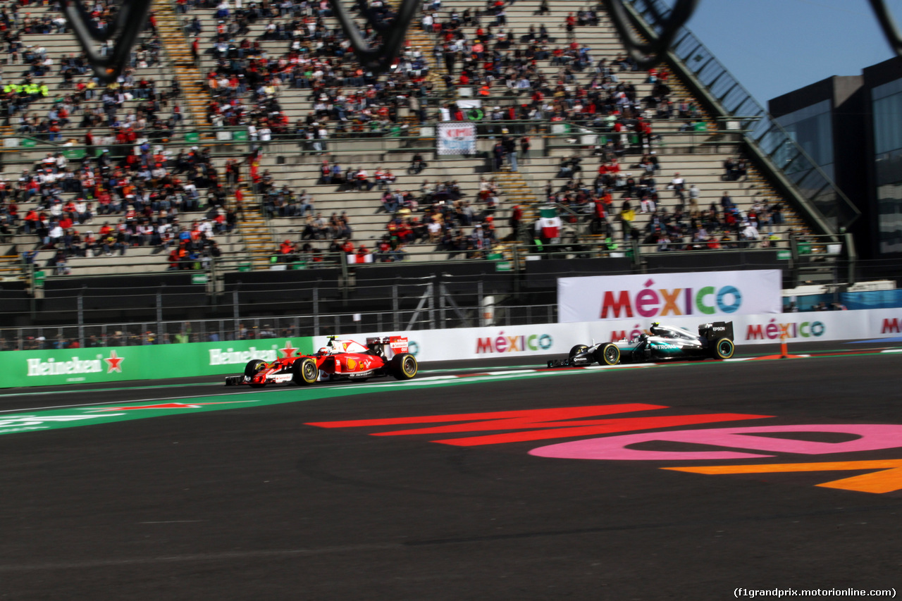 GP MESSICO, 29.10.2016 - Prove Libere 3, Kimi Raikkonen (FIN) Ferrari SF16-H e Nico Rosberg (GER) Mercedes AMG F1 W07 Hybrid